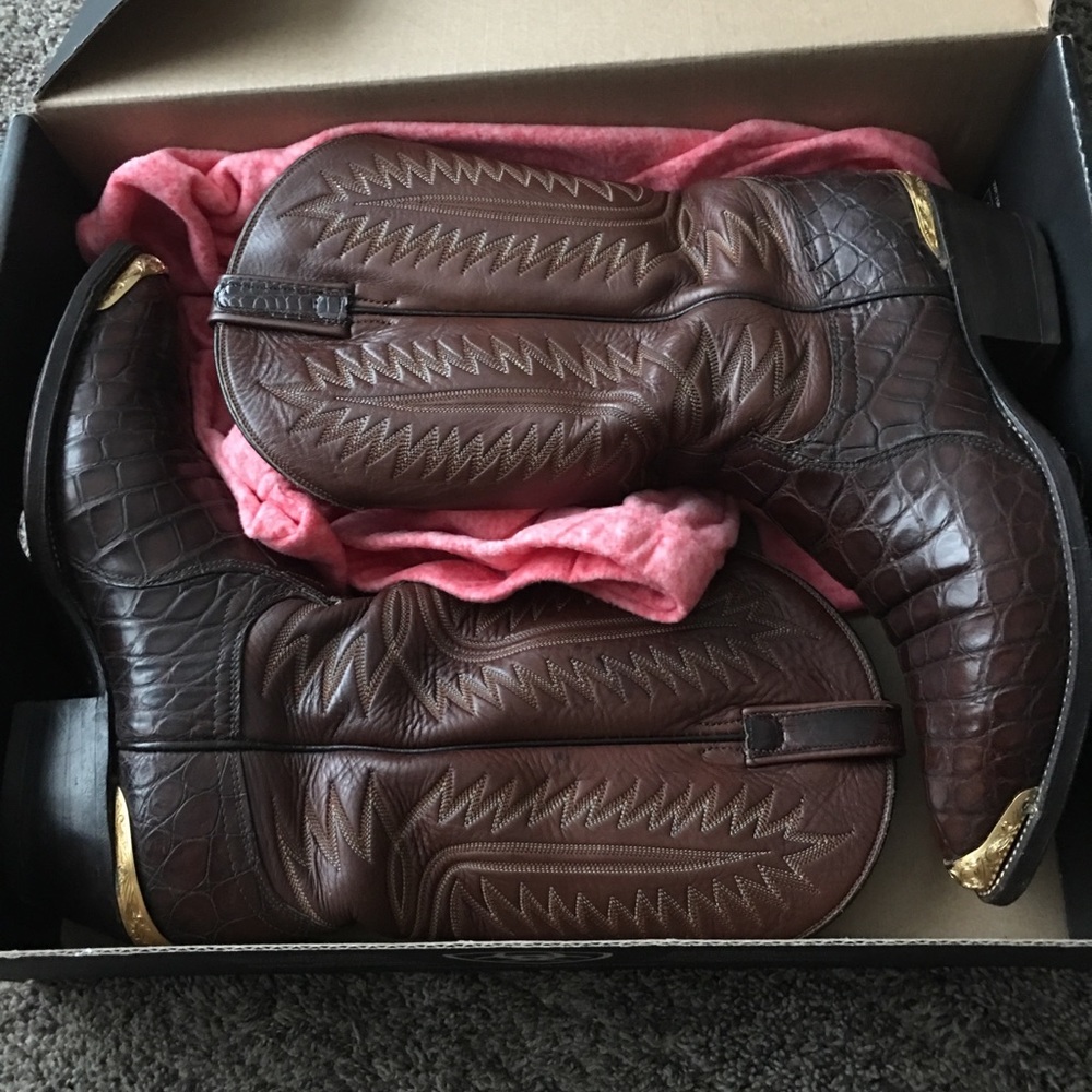 Dan Post Men’s Alligator Cowboy Boots.